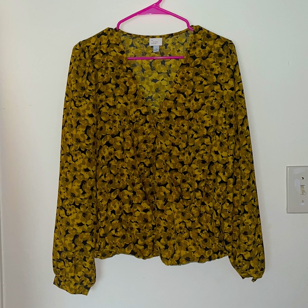 Yellow flower blouse New Day - Picture 1 of 4